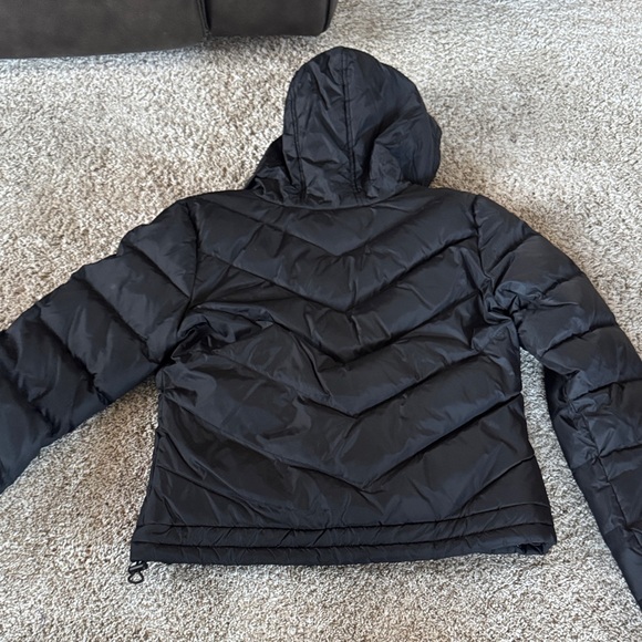 Old Navy Black Quilted Jacket - Picture 4 of 4
